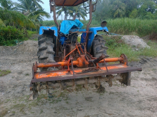 ขายรถไถแช้มป์424 4WD ราคาถูก