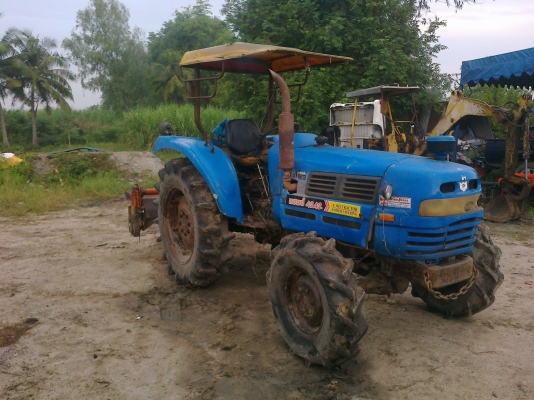 ขายรถไถแช้มป์424 4WD ราคาถูก