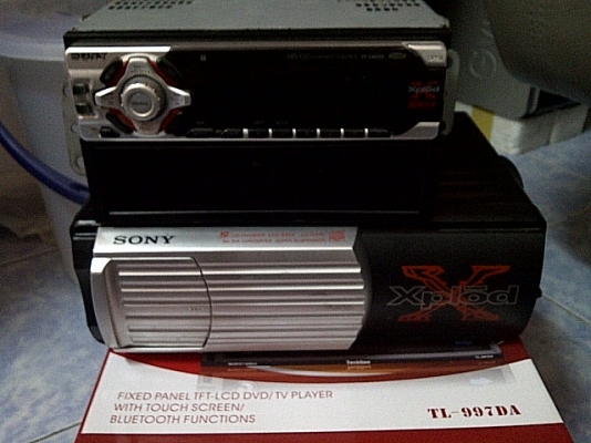 ขายวิทยุติดรถยนต์ พร้อมกล่องเล่นmd cd 10 แผ่น  ยี่ห้อ sony รุ่น xr ca620xr สภาพดี แค่1900บาท