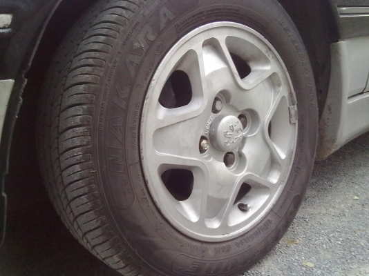 ขายรถติดแก๊สLPGพร้อมใช้ราคาถูกหรือแลกcb400