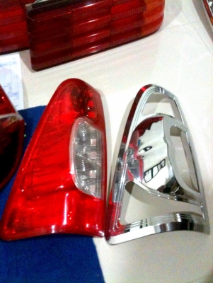 ไฟท้าย ISUZU D MAX HI-LANDER GOLD SERIES ข้างล่ะ 800บาท Tel.085-150-9040 ไฟท้าย ISUZU D MAX HI-LANDER GOLD SERIES ข้างล่ะ 800บาท Tel.085-150-9040