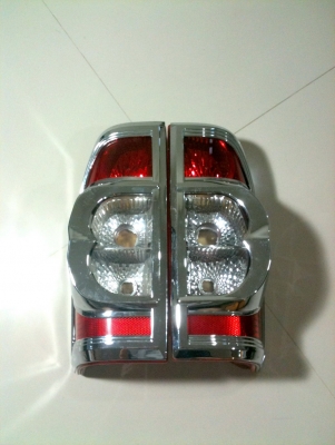 ไฟท้าย ISUZU D MAX HI-LANDER GOLD SERIES ข้างล่ะ 800บาท Tel.085-150-9040