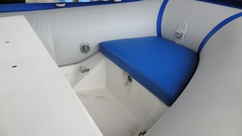 ขายเรือยางท้องไฟเบอร์ เครื่องTohatsu 30 พร้อมใช้