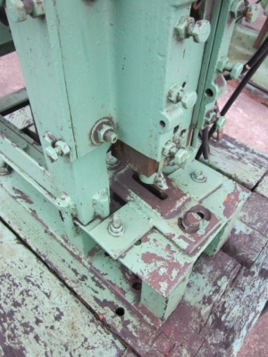 ขาย-เครื่องปั๊มเหล็ก พร้อมตัดเหล็กได้ มอเตอร์ 4 HP เพียง 19,000 บาทเท่านั้น ขาย-เครื่องปั๊มเหล็ก พร้อมตัดเหล็กได้ มอเตอร์ 4 HP เพียง 19,000 บาทเท่านั้น