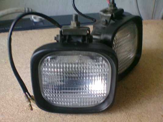 ต้องการขายไฟสปอร์ตไลท์