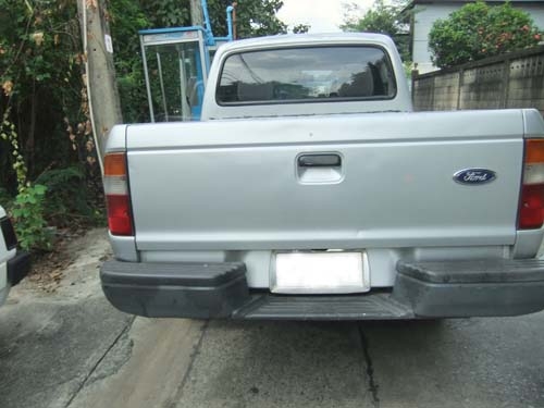 รีบใช้ตังค์ FORD RANGER 2.5 XLT 4WD 4ประตู ตัวท๊อป แอร์แบคคู่ เอบีเอสน ปี 2001