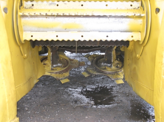 ขายรถตัดอ้อย CAMECO ล้อยางแท้ ปี 98 ขายรถตัดอ้อย CAMECO ล้อยางแท้ ปี 98