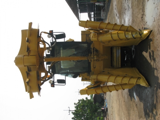 ขายรถตัดอ้อย CAMECO ล้อยางแท้ ปี 98 ขายรถตัดอ้อย CAMECO ล้อยางแท้ ปี 98