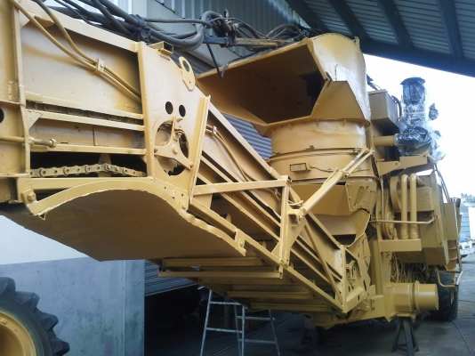 ขายรถตัดอ้อย CAMECO ล้อยางแท้ ปี 98 ขายรถตัดอ้อย CAMECO ล้อยางแท้ ปี 98