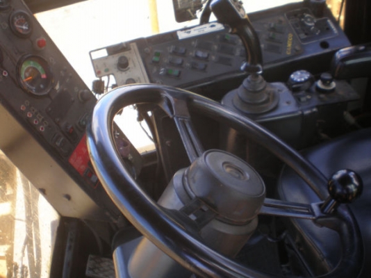 ขายรถตัดอ้อย CAMECO ล้อยางแท้ ปี 99