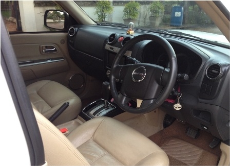 D' MAX HILANDER 4 ประตู 3000 VGS Turbo ออโต้