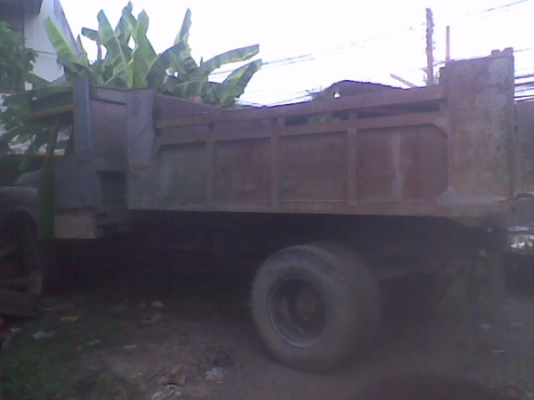 ขาย 6 ล้อดั้มดิน หน้ายาว อีซูซุ EX  เฟืองท้ายใหญ่ พวงมาลัยเพาเวอร์ โทร 081-9837056