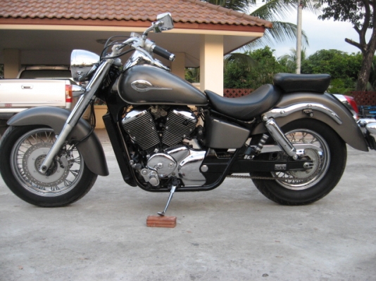 ขาย HONDA SHADOWCLISSIC400 Y 99 เอกสารอินวอยท์เสียสรรพสามิตแล้ว 99,000