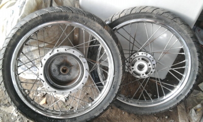 ขาย ดุมพร้อม ล้อเดิม นูโว ขอบ 16 สภาพดี ใส่มีโอได้ครับ