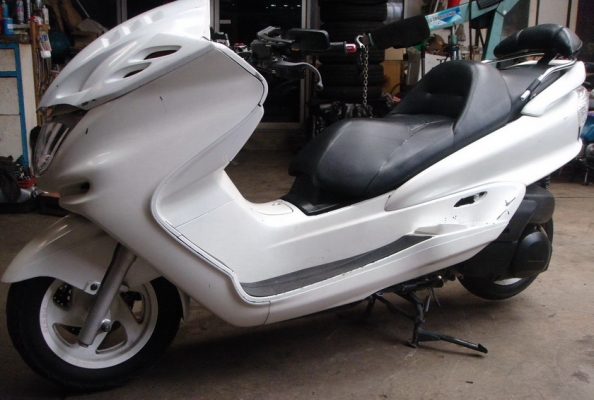 ขาย Majesty 250cc. ไมล์ 5 หลุม Tel.081-833-0936