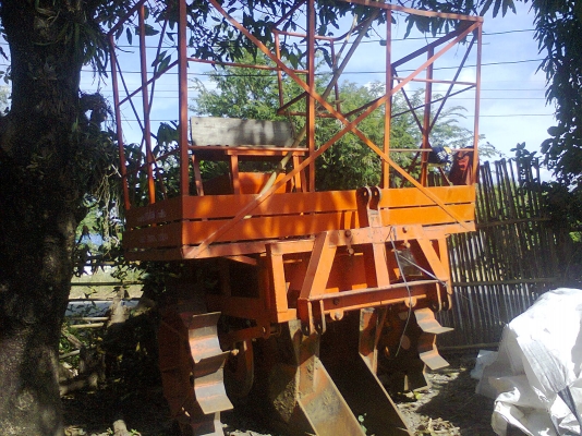 ขายเครื่องปลูกอ้อยกลกิจ บ้านโป่งตัวใบกลบจานหัวหมูคู่