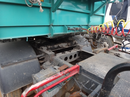 ขาย ด่วน  รถ 6 ล้อ หัวลากพร้อมหางพื้นเรียบยาว 7.20 เมตร  ISUZU  FTR   220  แรง  ปี  47  แยกหัว-หาง ขายก็ได้