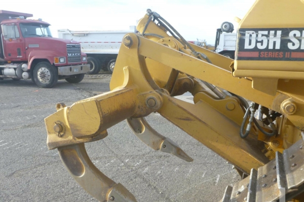 รถดันดิน Caterpillar D5H Series2 ตู้เเอร์ Ripperหลัง สีสวย ช่วงล่างเเน่น