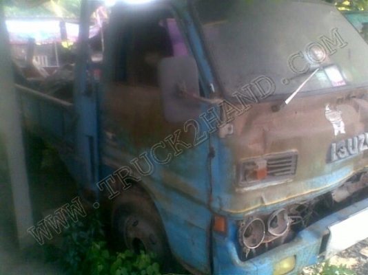 รถบรรทุก 6 ล้อ ยี่ห้อ ISUZU 85 แรงม้า
