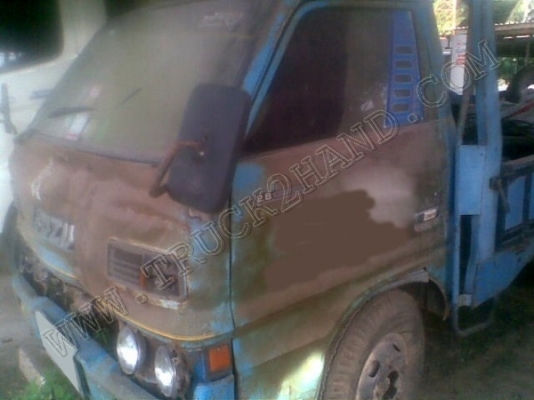 รถบรรทุก 6 ล้อ ยี่ห้อ ISUZU 85 แรงม้า