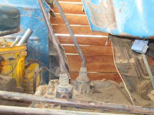 FORD 6600 T3 ตัวเต็ม อุปกรณ์4ชุด รถสภาพพร้อมใช้งาน FORD 6600 T3 ตัวเต็ม อุปกรณ์4ชุด รถสภาพพร้อมใช้งาน