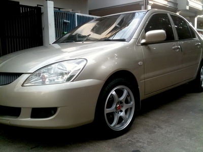 05 เกียร์MT โทร.091-095-5285 แม็ก 5 ก้าน ไฟฟ้าทั้งคัน ดิสเบรค 4ล้อ เครื่องยนต์ช่วงล่าง สมบูรณ์ เบาะหนัง มีเซนเซอร์ถอยหลังแสดงผลที่จอกระจกมองหลัง กุญแจรีโมท ไฟแนนท์จัดได้ครับ