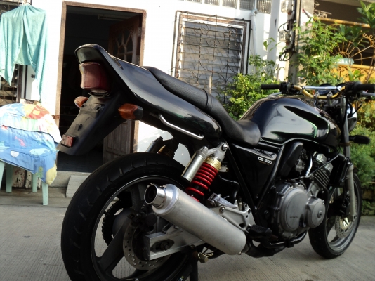 วุฒินนบุรี// ด่วนคับ CB400sf สวยเดิมสีเดิมญี่ปุ่นคับเครื่องดีแน่นๆมีอินวอย