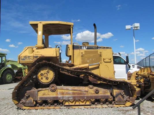 รถดันดิน Caterpillar D6M รถนำเข้าจากอเมริกา