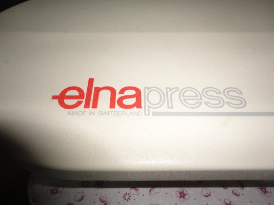 เครื่องรีดผ้า elna press 2000 ราคา2500