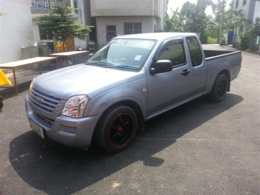 อีซุซุ ดีแม็ก เครื่อง 2500 ปี05 พวงมาลัยพาวเวอร์ เครื่องเสียงชุดใหญ่ แม็ก17 แม็กลายเนอร์ พาวเวอร์แอม 3 ตัว เครื่องเล่น CD/DVD สวยมากไม่เคยทำสี วิ่ง 70000 กว่าโล