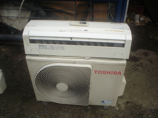 หลินรัชดา 081-585-6957 โตซิบ้า9000BTUขายถูก3800บาท