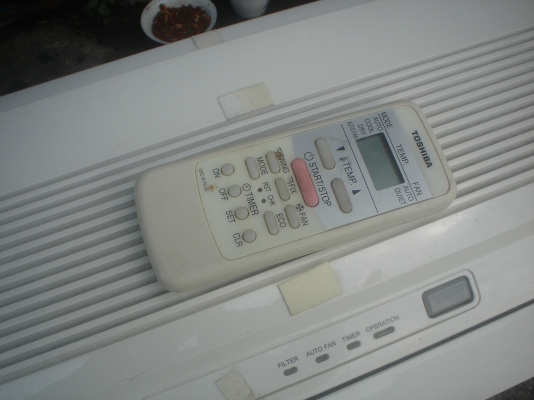 หลินรัชดา 081-585-6957 โตซิบ้า9000BTUขายถูก3800บาท