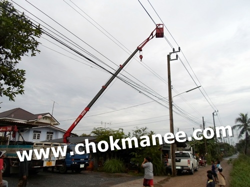 รถบรรทุกติดเครน มีป๊อกเก็ตเทปูน ให้เช่า