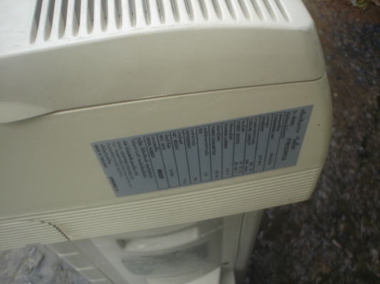 หลินรัชดา 081-585-6957 ไดกิ้น9000BTUถูกๆ3800บาทตามรูป