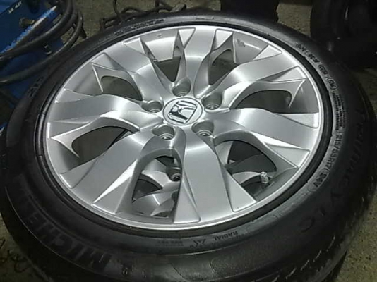 ขายแม็กaccord ตัวg8ลาย7ก้านสภาพสวยมากๆพร้อมยางมิชลินไพรมาซี่..215 55 17 ปี2011