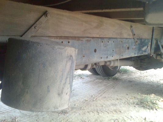 isuzu NPR 115 กระบะคาร์โก้ ยาว 5 เมตร