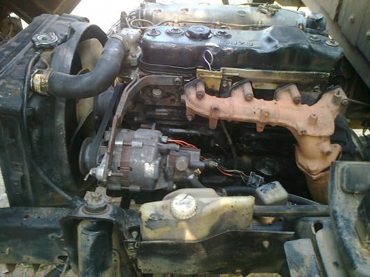 isuzu NPR 115 กระบะคาร์โก้ ยาว 5 เมตร