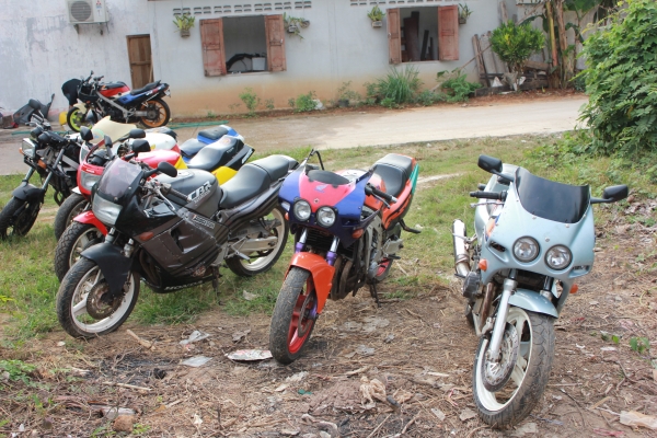 ราคาเหมา ยกฝูงไปเลย 9 คัน 220000 รถอยู่จังหวัดเลย ราคาเหมา ยกฝูงไปเลย 9 คัน 220000 รถอยู่จังหวัดเลย