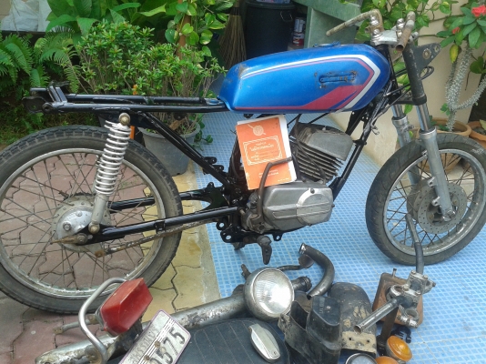 YAMAHA RX100 (ขายแบบขาดทุนไปเลย)คอรถคลาสสิคห้ามพลาด YAMAHA RX100 (ขายแบบขาดทุนไปเลย)คอรถคลาสสิคห้ามพลาด
