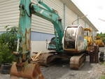 ขายรถแบคโฮ  KOBELCO  รุ่น SK100-2 นำเข้าจากญี่ปุ่น ราคาถูก สภาพพร้อมใช้งาน ติดต่อเจี๊ยบได้เลยค่ะ