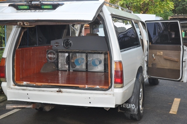 ขาย ISUZU KB VAN เครื่อง ISUZU 2700 แห้งๆ แรงๆ ประหยัด พร้อมใช้งาน