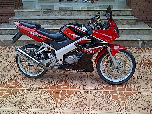 CBR 150 สีแดงดำ29990บาท