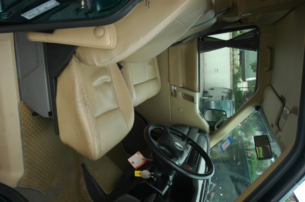 ขายรถตู้ Volk Caravelle (VR 6) ปี 2000