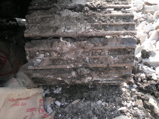 ขายรถแบคโฮ KOMATSU PC-100-5 ไฟฟ้ามี เอกสารไม่แน้ใจเป็นเล่มทะเบียนรึเปล่า สภาพสวย ทำงานเร็ว