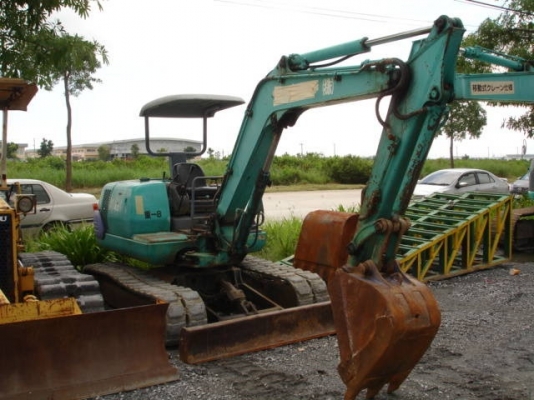 ขาย รถแบคโฮเล็ก KOMATSU รุ่น PC40-7 มีลายหัวเจาะกระแทก สภาพดี นำเข้ามาจากญี่ปุ่นค่ะ. สนใจติดต่อเลยค่ะ 082-3420501 เจี๊ยบค่ะ ขาย รถแบคโฮเล็ก KOMATSU รุ่น PC40-7 มีลายหัวเจาะกระแทก สภาพดี นำเข้ามาจากญี่ปุ่นค่ะ. สนใจติดต่อเลยค่ะ 082-3420501 เจี๊ยบค่ะ