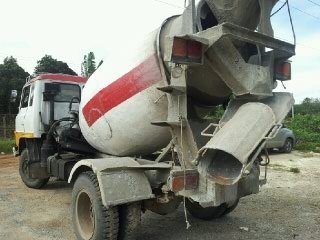 ขายด่วน 6ล้อHINOโม่ปูน 3คิว เครื่องEH700 สภาพพร้อมใช้งาน เอกสารเล่มทะเบียนพร้อมโอน