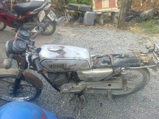 ลุงทุม หัวเขา   ติดต่อ 086  764   5698