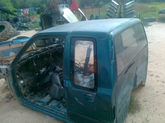 ขายกระบะ วีโก้7900 และ ดราก้อนอายช่วงยาว6900 ขายหัวไมตี้ปี95รถโดนชนหน้าขวามาแล้วไฟใหม้ห้องเครื่องโดยรวมโอเคขาย9800