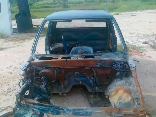 ขายกระบะ วีโก้7900 และ ดราก้อนอายช่วงยาว6900 ขายหัวไมตี้ปี95รถโดนชนหน้าขวามาแล้วไฟใหม้ห้องเครื่องโดยรวมโอเคขาย9800