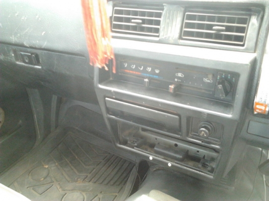 ขาย กระบะตอนเดียว NISSAN บิ๊กเอ็ม TD2.7 ปี40/97 เครื่องTD2.7ฝาดำ แห้งจัด ไม่เยิ้ม แรง  แอร์ พ.พาวเวอร์ พร้อมภายในสวย เบาะไม่ขาด ช่วงล่างแน่น คัสซีสวย หน้า-หลังเดิมไม่เคยชน รถเก็บสีมา สีดี พื้นปูกระบะ ล้อแม็ก  พร้อมใช้ พร้อมลุยงาน ***ขายแล้วครับขอบคุณ Truc